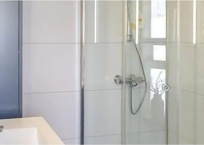4 Bedroom Beautiful In
