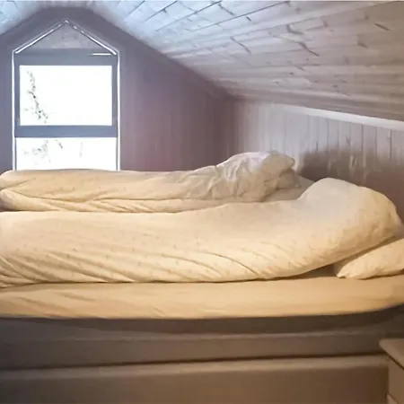 4 Bedroom Beautiful In *