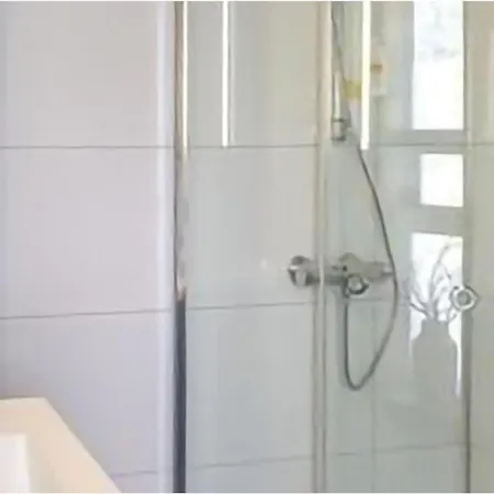 4 Bedroom Beautiful In